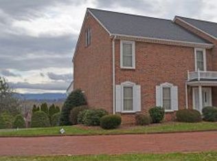 112 Barberry Rd #42, Johnson City, TN 37601