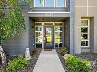 10259 W Carlton Bay Dr, Garden City, ID 83714