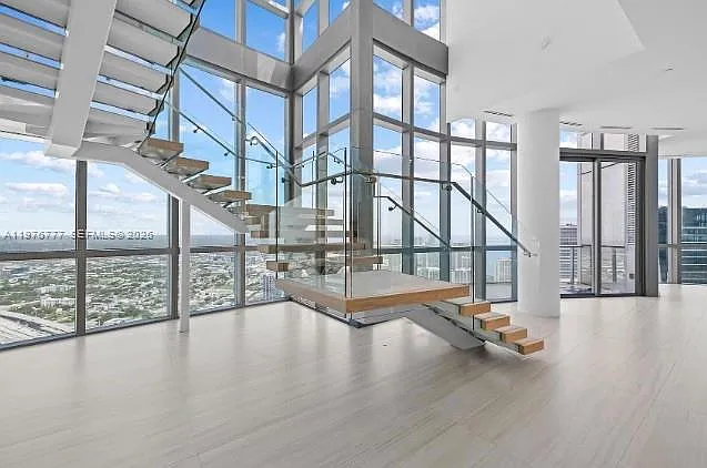 851 NE 1st Ave #Penthouse 5700 — Photo 15