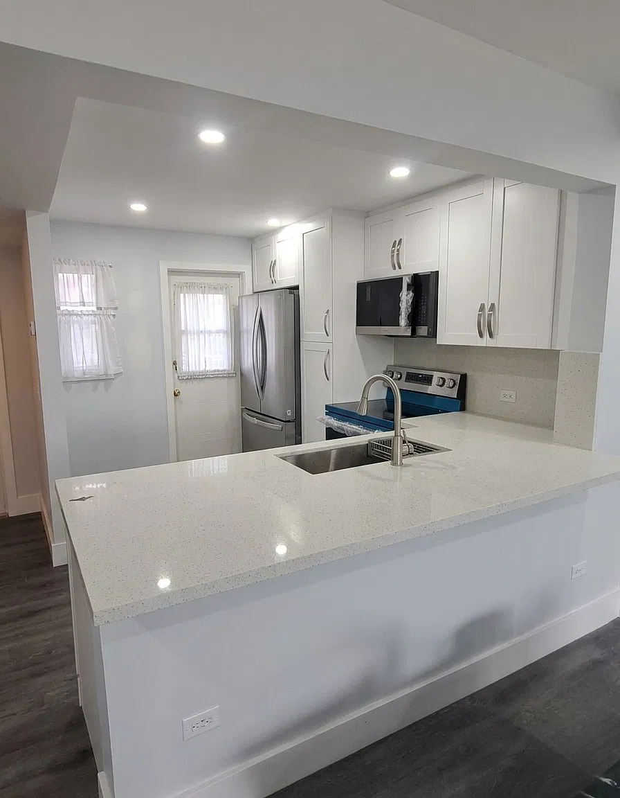 Royal Oaks Condo — Photo 2