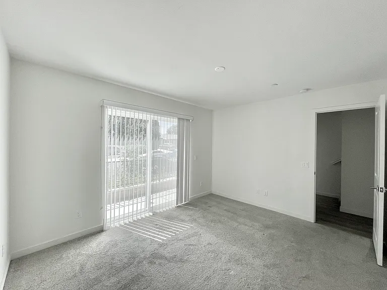 9319 E Heaney Cir — Photo 29