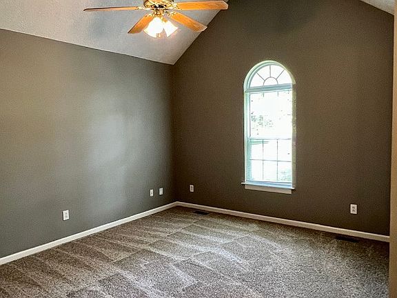 2nd image of 1839 Lucille Ln