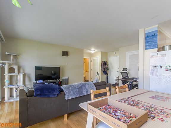 3rd image of 1421 10th Ave #15