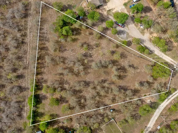 115 Pena Ct, Del Valle, TX 78617