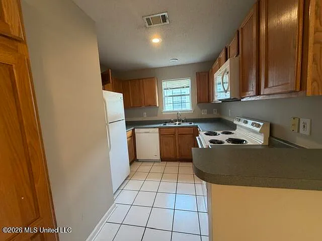 924 Greystone Dr #37A — Photo 6