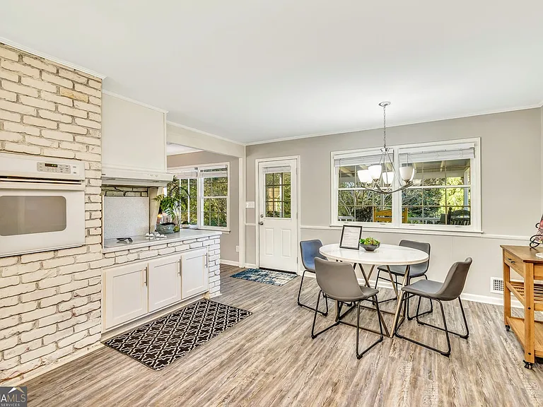 2532 Lakebrook Ct — Photo 9