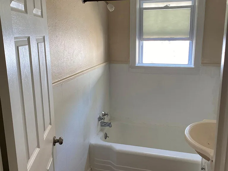 2204 Jollissaint Ave — Photo 4
