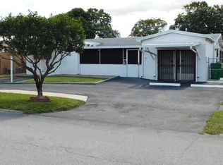 7736 Fairway Blvd, Miramar, FL 33023