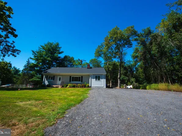 7470 Brink Rd, Gaithersburg, MD 20882