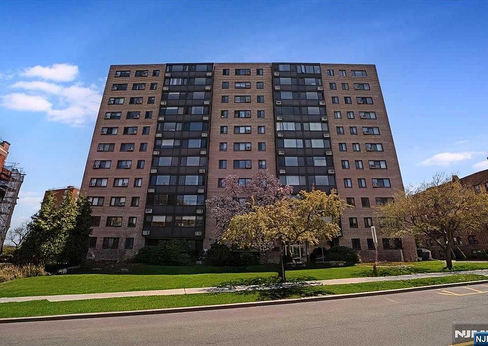 1st image of 90 Prospect Ave APT 7A