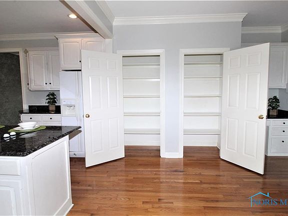 4th image of 25900 Wood Creek Ct