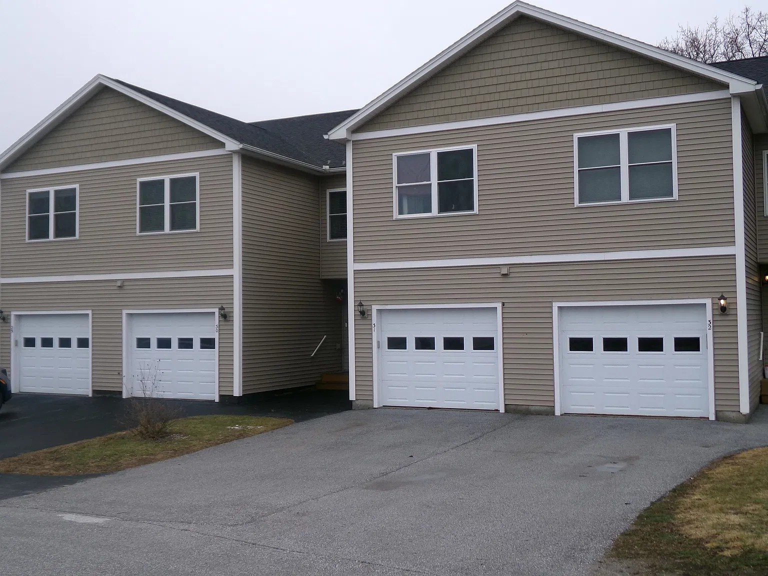 2 bed, 2.5 bath, 1980 sqft, $2,350 — Photo 1