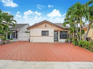 2693 W 73rd Pl, Hialeah, FL 33016