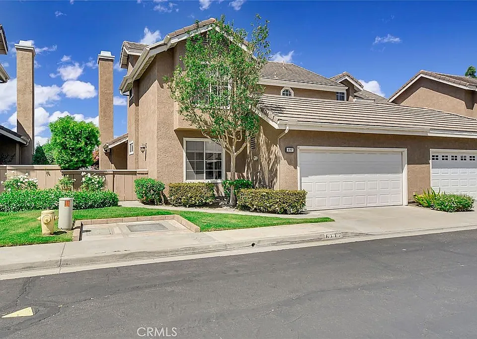 6117 E Garnet Cir