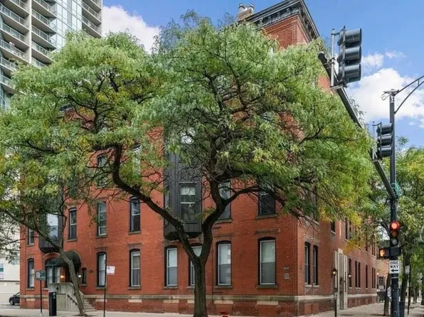 1039 N La Salle Dr, Chicago, IL