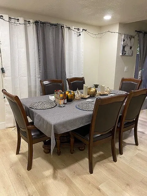 1 bed, 1.0 bath, 110 sqft, $900 — Photo 3