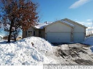 7175 44th St N, Oakdale, MN 55128