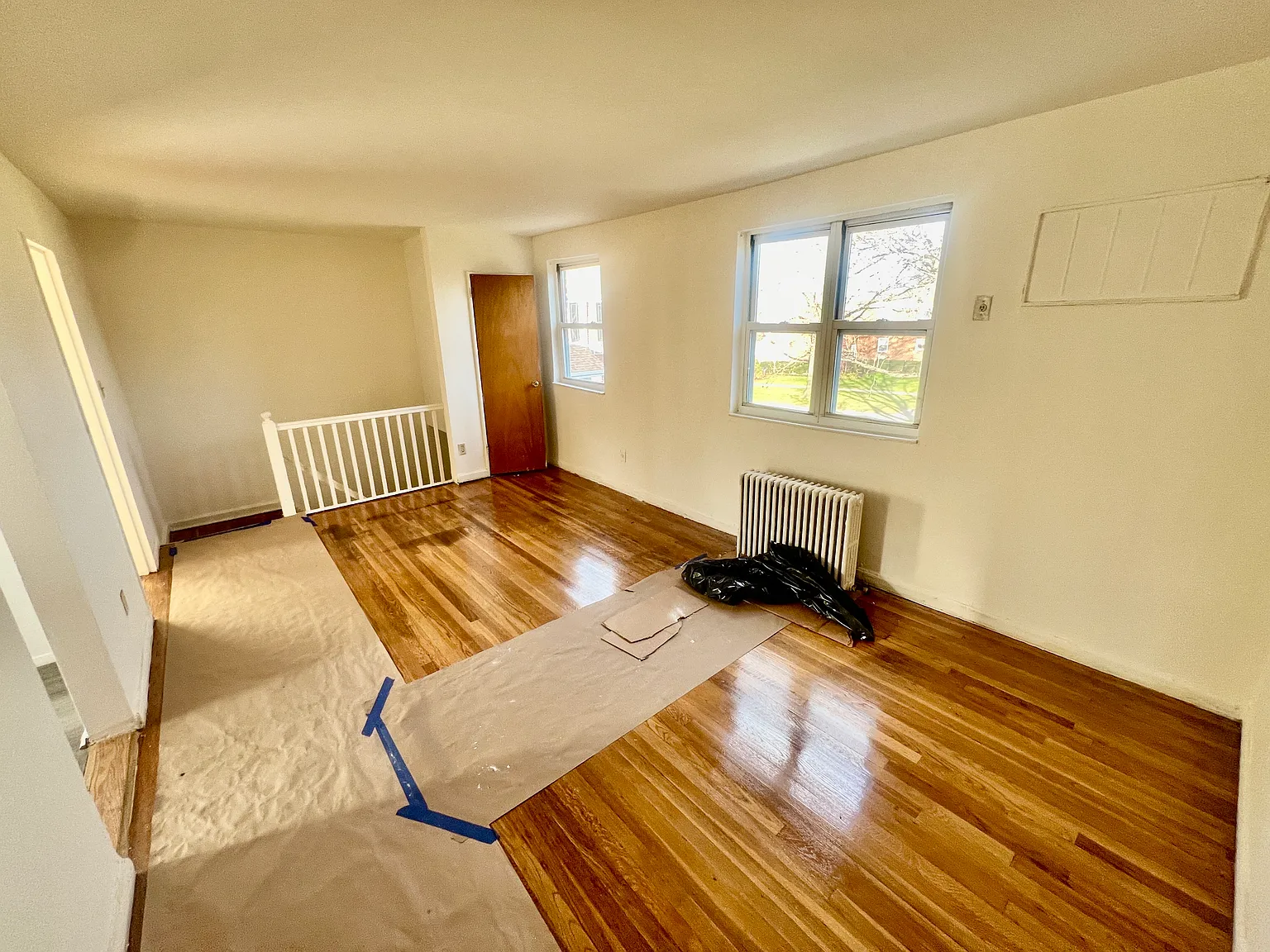 3 bed, 995 sqft, $2,849 — Photo 2