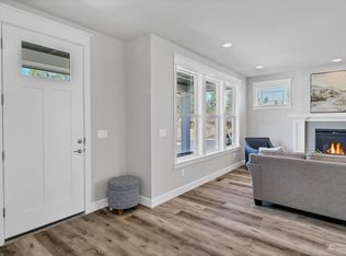 60142 SE Ruby Peak Loop, Bend, OR 97702