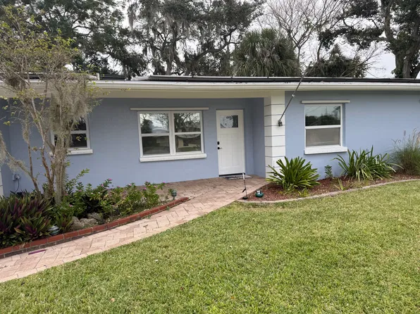 1205 Sun Cir W, Melbourne, FL 32935