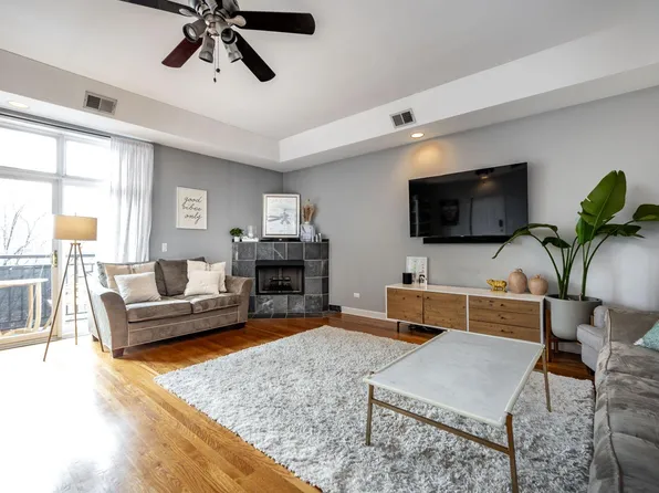 816 W Hubbard St Unit 3, Chicago, IL 60642