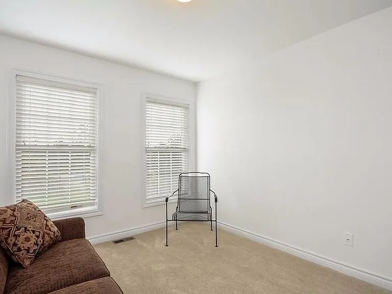 3370 Endsleigh Ln — Photo 26