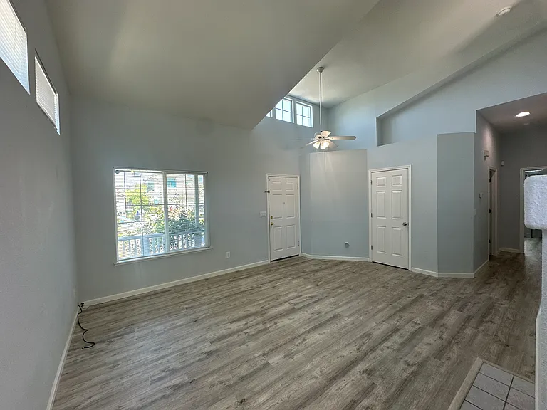 9428 Plainoak Way — Photo 16