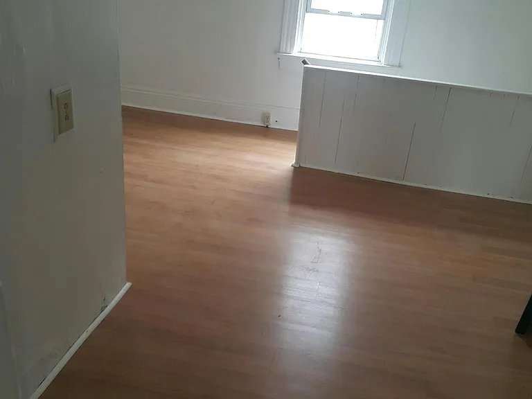 411 Noble St — Photo 31