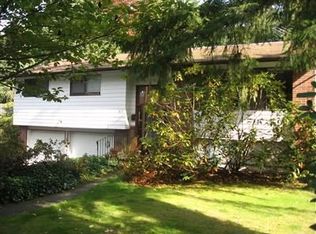 1017 Paradise Ln, Fircrest, WA 98466