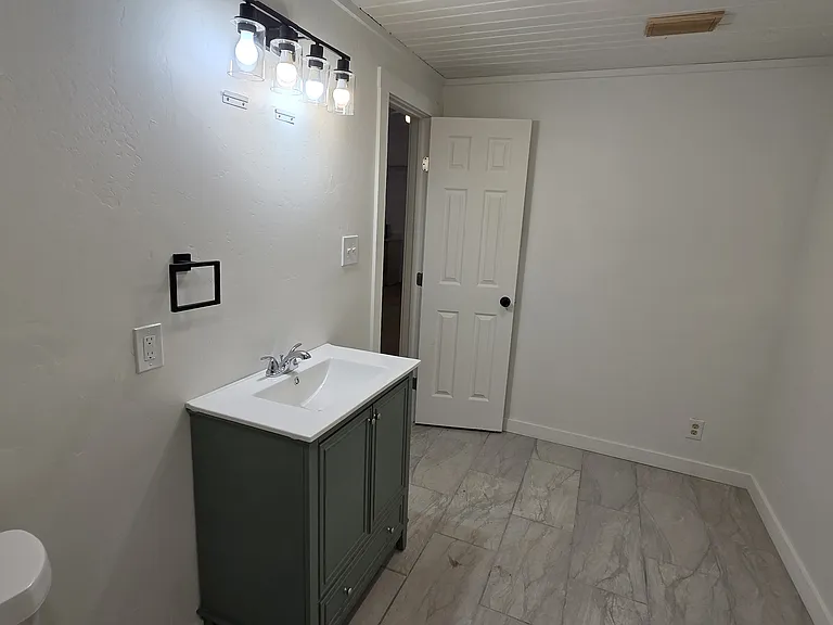 302 Kegley St — Photo 15