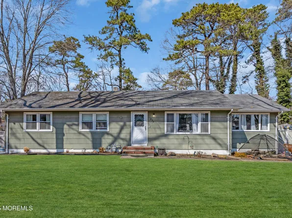 228 Elizabeth Avenue, Bayville, NJ 08721