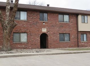1905 Christopher Cir, Urbana, IL 61801