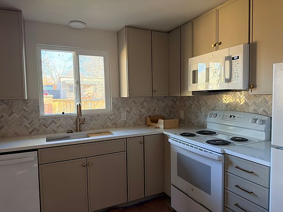 2nd image of 3222 W 28th Ave