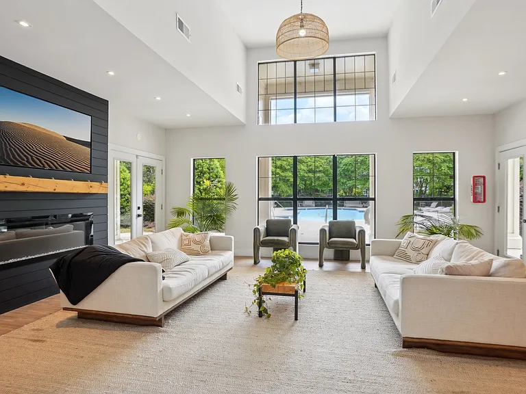 Camara Estates — Photo 23