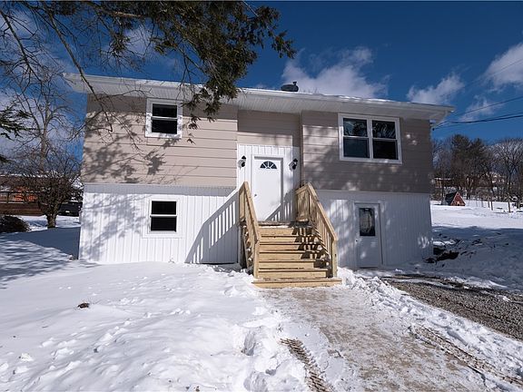 3rd image of 9 3rd St