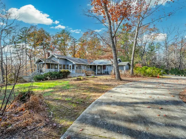 303 Cherokee Hills Dr, Pickens, SC 29671