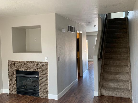 Living room/hallway