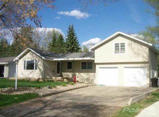 1310 N 6th St, Montevideo, MN 56265