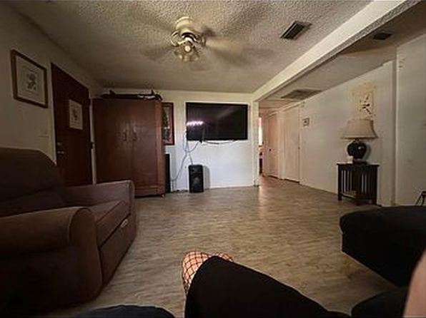 1726 Hilltop Blvd