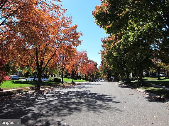 3rd image of 2125 Red Leaf Ct