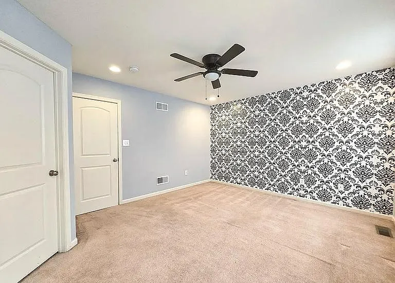 6419 Creekbend Dr #77 — Photo 22