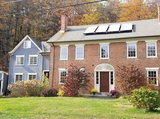 1073 River Rd S, Putney, VT 05346