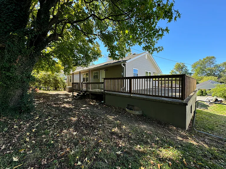 928 Meadow Dr — Photo 41