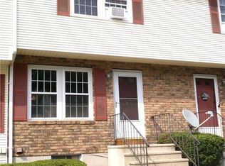 3 Countryside Ln #2, Middletown, CT 06457