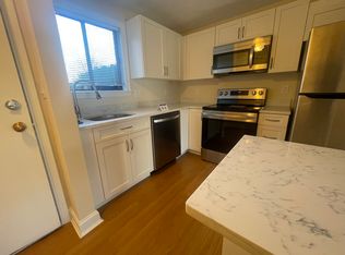206 Norwest Dr, Norwood, MA 02062