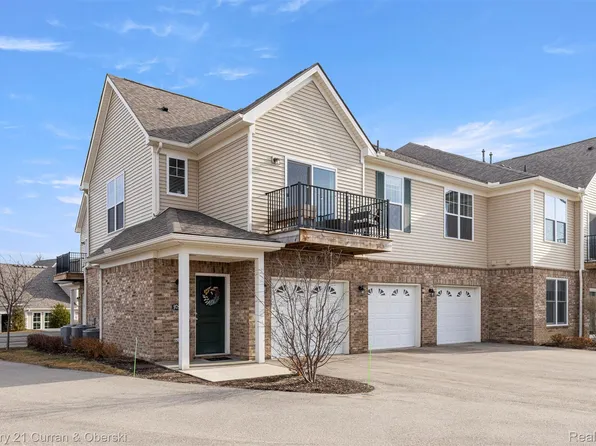 9781 Ridge Run St #70, Howell, MI 48855