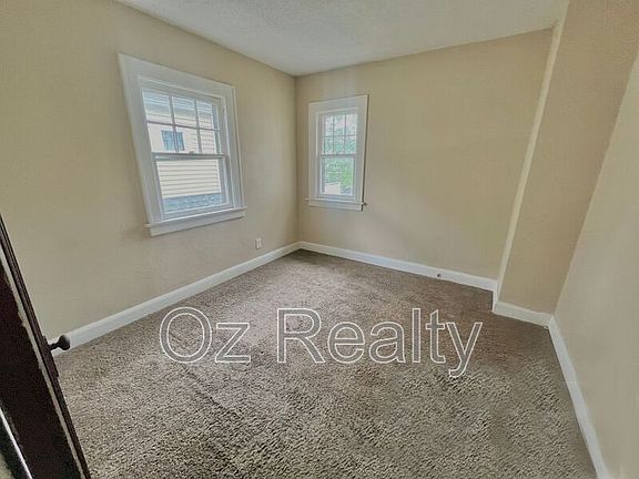 5th image of 447 Sunset Blvd #2