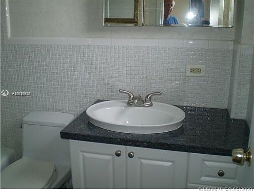 5th image of 9700 E Bay Harbor Dr APT 403