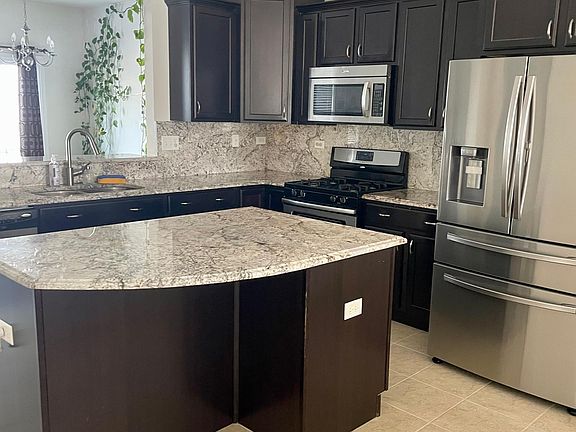 5th image of 4222 Central Park Ln