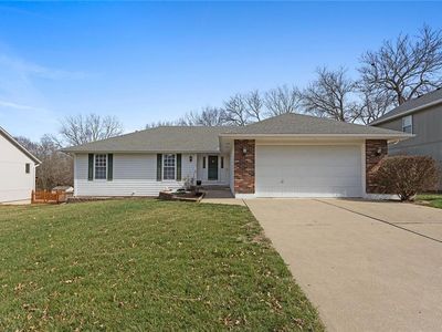 1525 SW Fredrick Dr, Lees Summit, MO, 64081